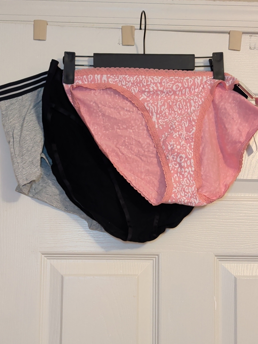 Jenni 3-Pack Bikini Briefs in Pink, Black, Gray NWT